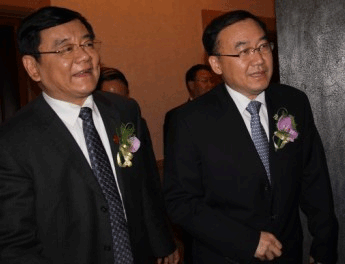 國家質(zhì)檢總局副局長劉平均，河南省副省長徐濟(jì)超進(jìn)入會場